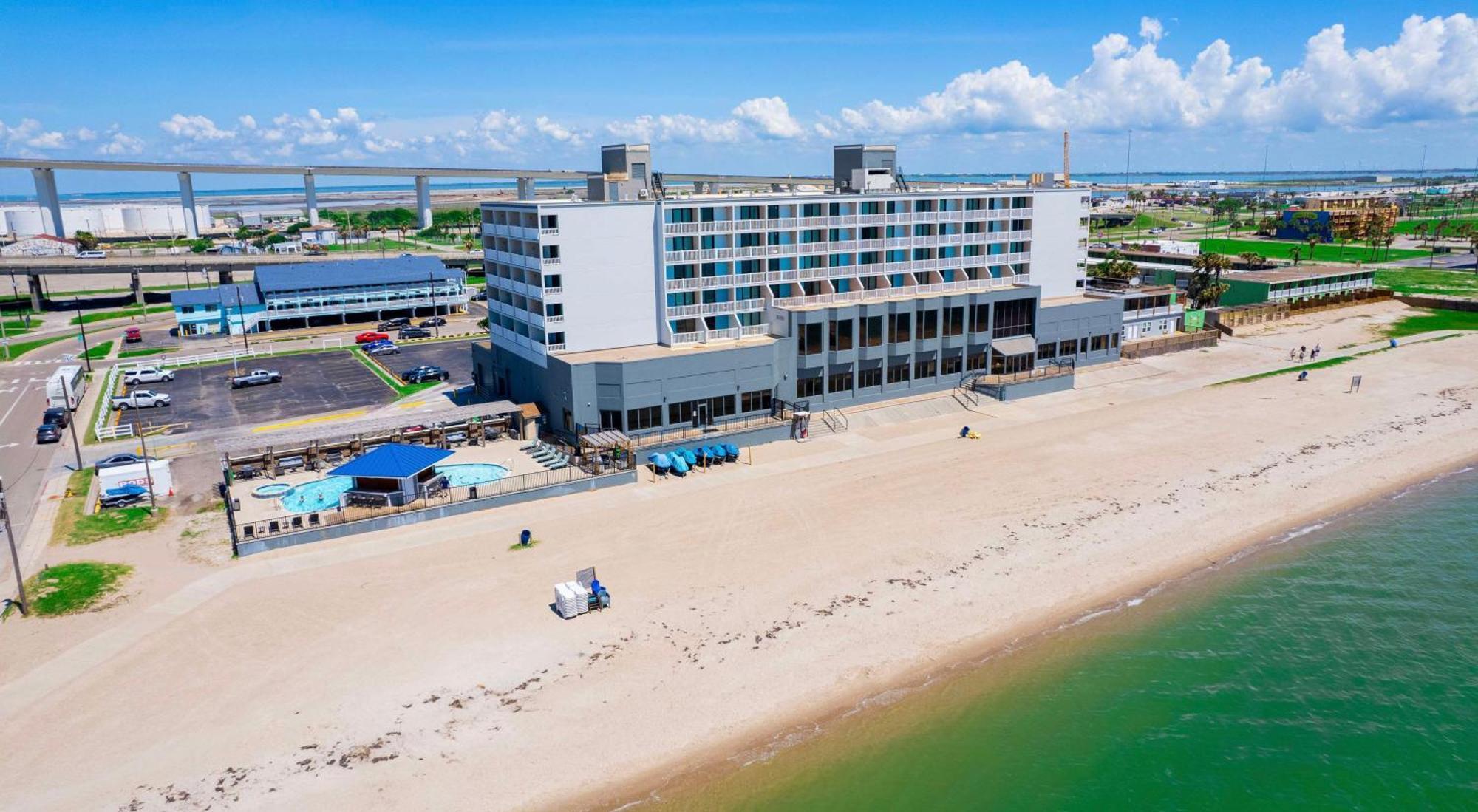 Hotel Doubletree By Hilton Beachfront