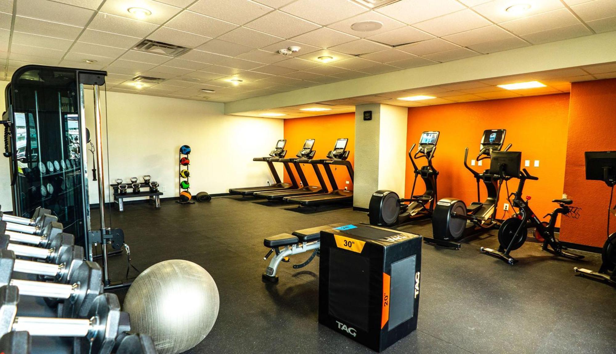 Doubletree By Hilton Beachfront 4*