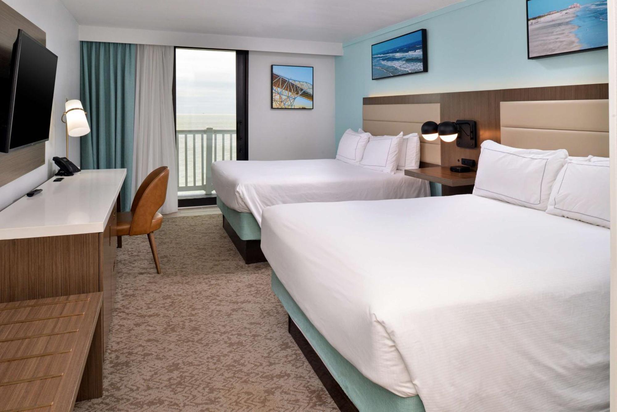 Doubletree By Hilton Beachfront